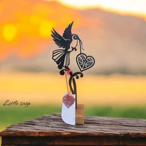 huia metal bird