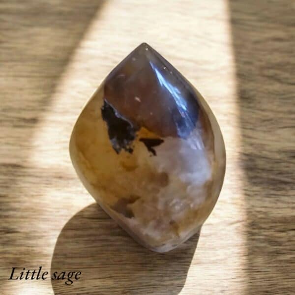 Golden quartz flame